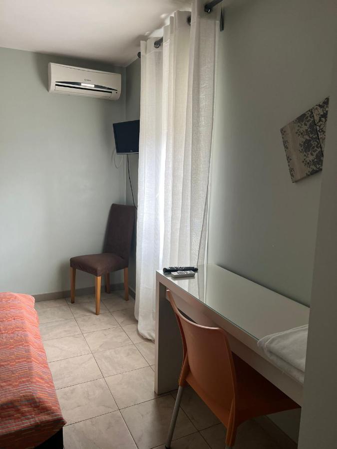 Hostal - Restaurante Asador Esperanza Huesca Kültér fotó